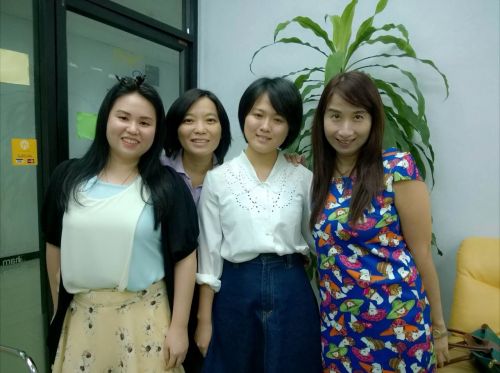 Friendly Thai teachers at Thai Smile Language School